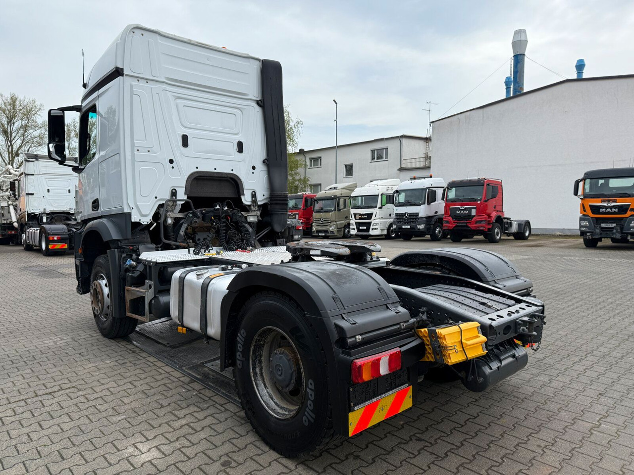 Mercedes-Benz Actros 1843 Sattelzugmaschine 4x2 Kipph. - Tracteur routier: photos 5 Mercedes-Benz Actros 1843 Sattelzugmaschine 4x2 Kipph. - Tracteur routier: photos 5