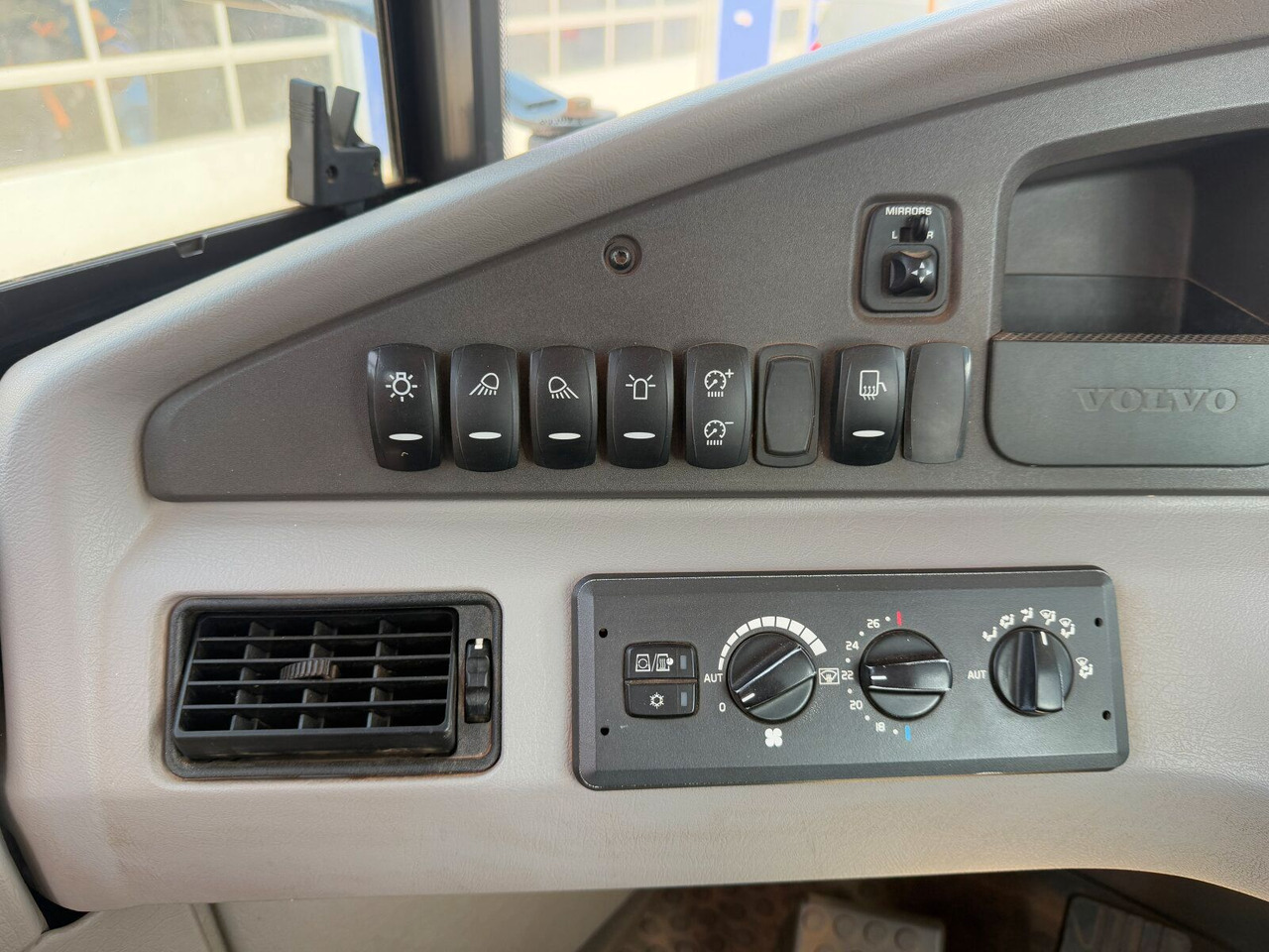Tombereau articulé Volvo A25G Dumper 10.066 h Baujahr 2021: photos 17
