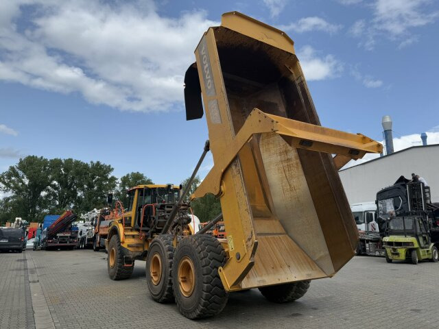 Volvo A25G Dumper 10.069 h Baujahr 2021 - Tombereau articulé: photos 2 Volvo A25G Dumper 10.069 h Baujahr 2021 - Tombereau articulé: photos 2