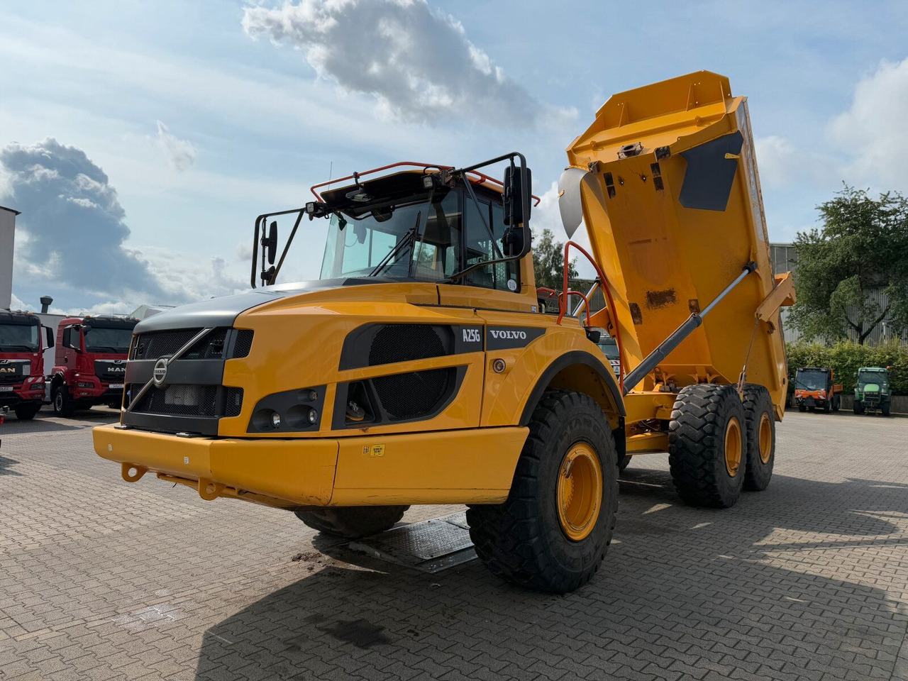 Camion multibenne Volvo A25G Dumper 9.722 h Baujahr 2021: photos 12