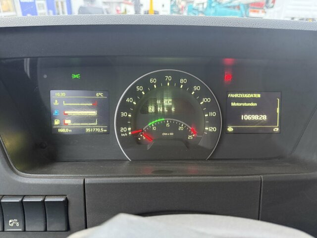 Volvo FMX 500 6x4 Kipper mit Kran Atlas 172.3E - A4 - Camion benne, Camion grue: photos 2 Volvo FMX 500 6x4 Kipper mit Kran Atlas 172.3E - A4 - Camion benne, Camion grue: photos 2