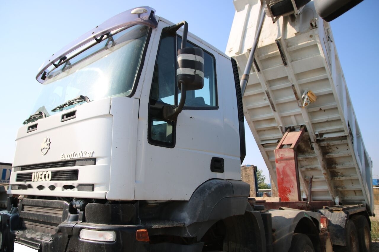 IVECO euro tracker MP41E44W - Camion benne: photos 2 IVECO euro tracker MP41E44W - Camion benne: photos 2