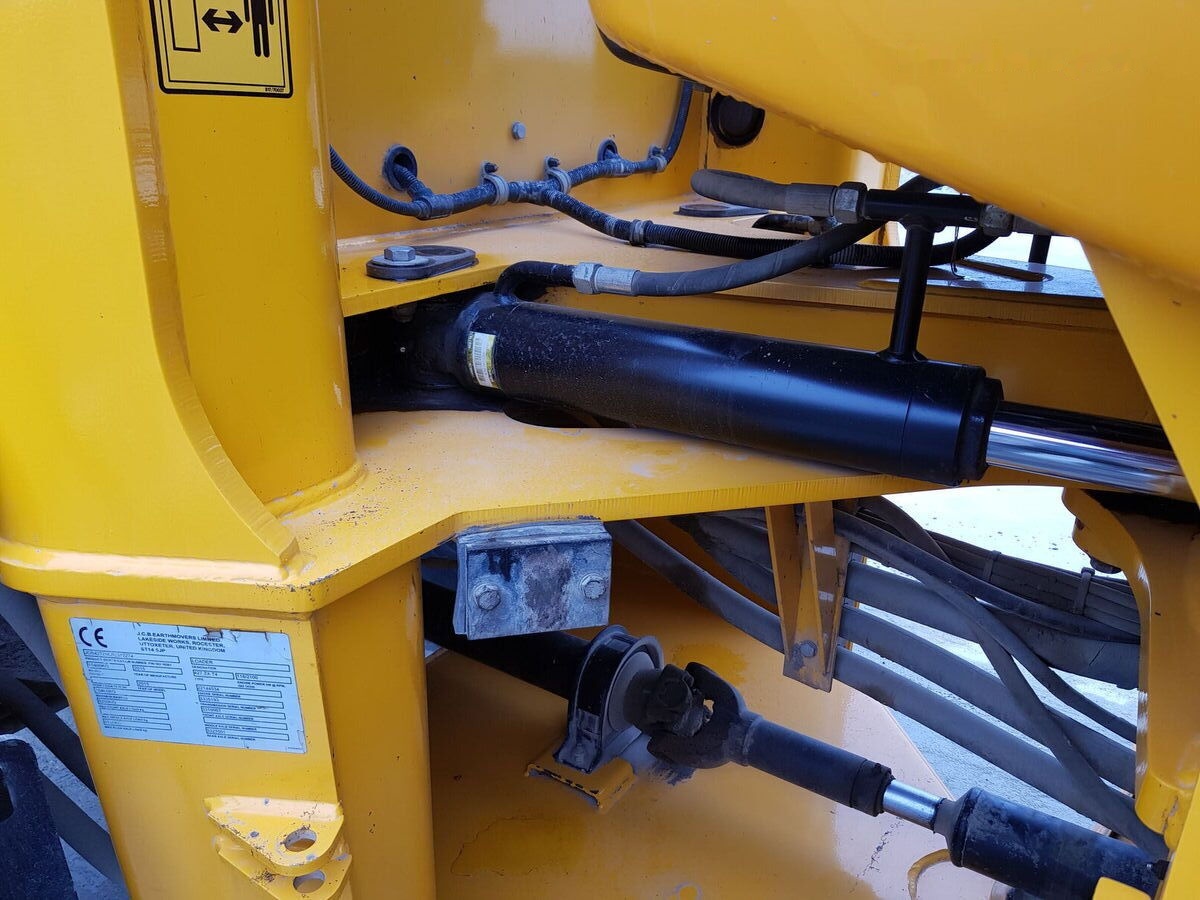 JCB 427 ZXT4 - Chargeuse sur pneus: photos 5 JCB 427 ZXT4 - Chargeuse sur pneus: photos 5