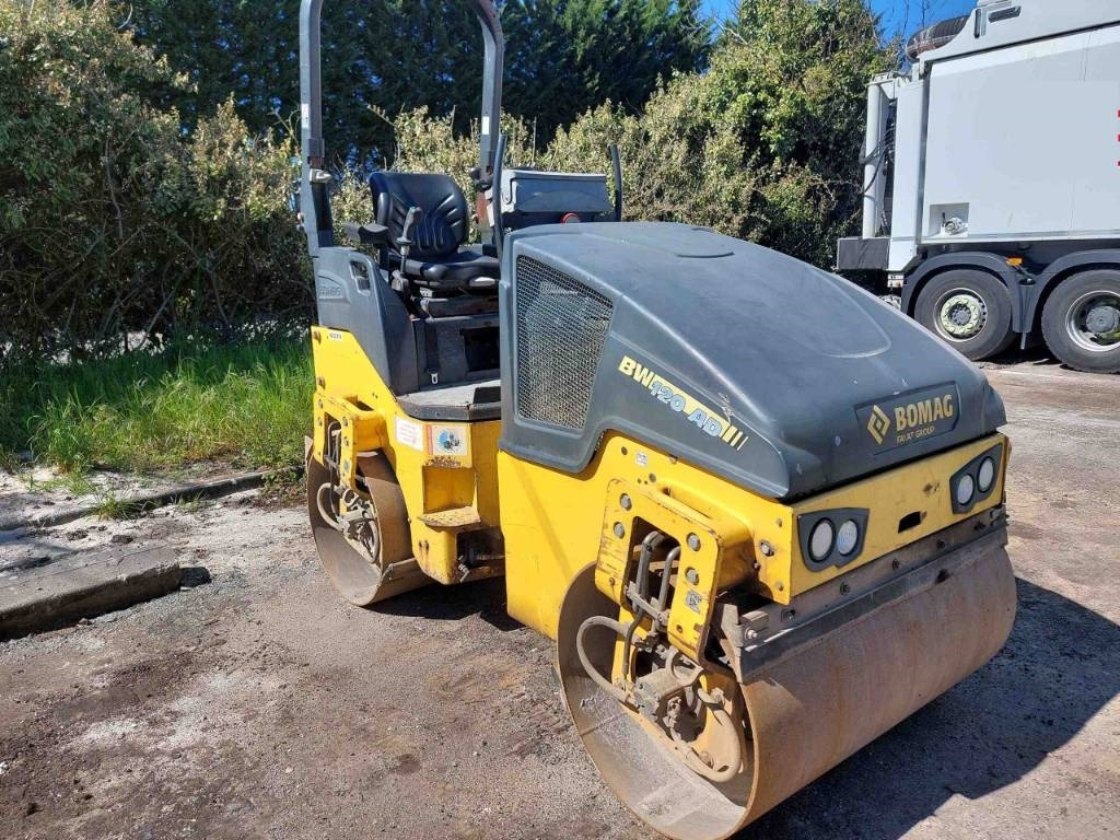 Bomag BW 120 AD-5 - Rouleau compresseur: photos 1 Bomag BW 120 AD-5 - Rouleau compresseur: photos 1