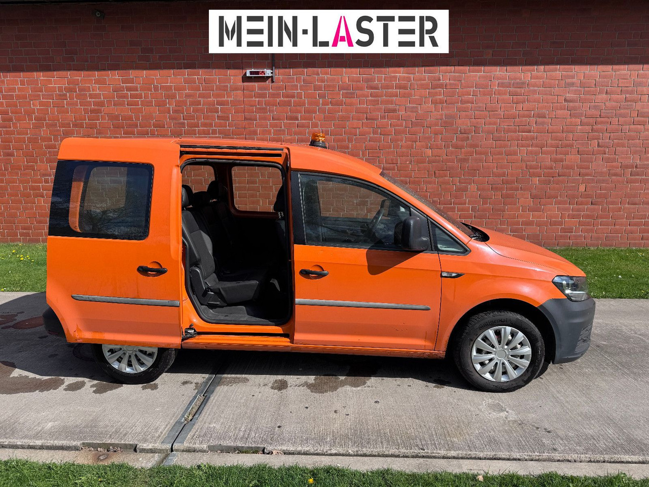 Volkswagen Caddy 2.0 TDI Klima 1. Hand 73.300 km - Transport de personnes: photos 5 Volkswagen Caddy 2.0 TDI Klima 1. Hand 73.300 km - Transport de personnes: photos 5