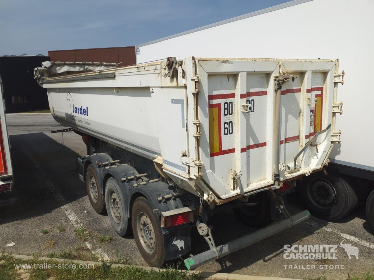 SCHMITZ Tipper Steel half pipe body 26m³ - Semi-remorque benne: photos 2 SCHMITZ Tipper Steel half pipe body 26m³ - Semi-remorque benne: photos 2