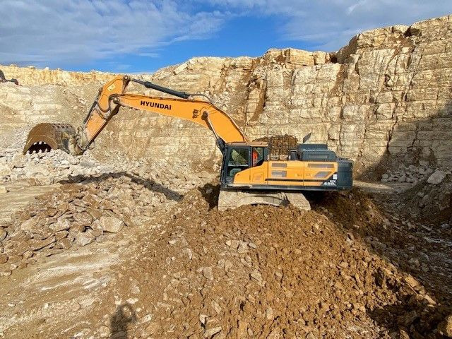 Hyundai HX 480 - Pelle sur chenille: photos 2 Hyundai HX 480 - Pelle sur chenille: photos 2