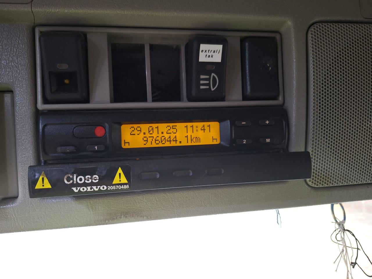 VOLVO FM12.380 - Camion: photos 5 VOLVO FM12.380 - Camion: photos 5