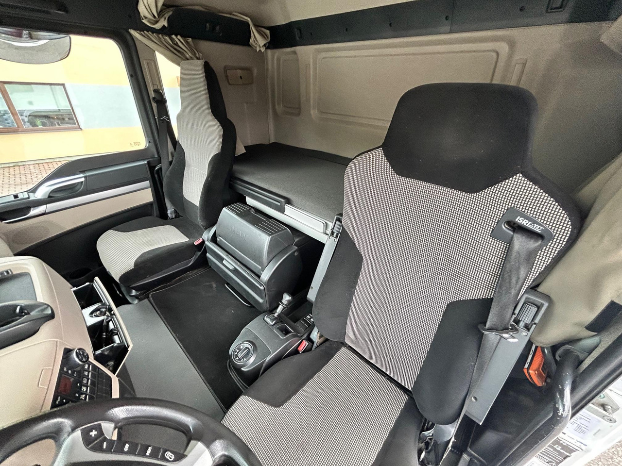 Camion fourgon MAN TGM 18.290: photos 18