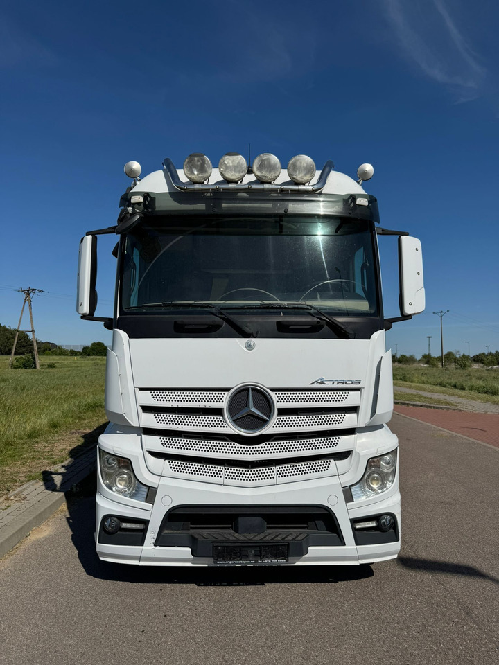 MERCEDES-BENZ ACTROS 2542 - Camion fourgon: photos 4 MERCEDES-BENZ ACTROS 2542 - Camion fourgon: photos 4