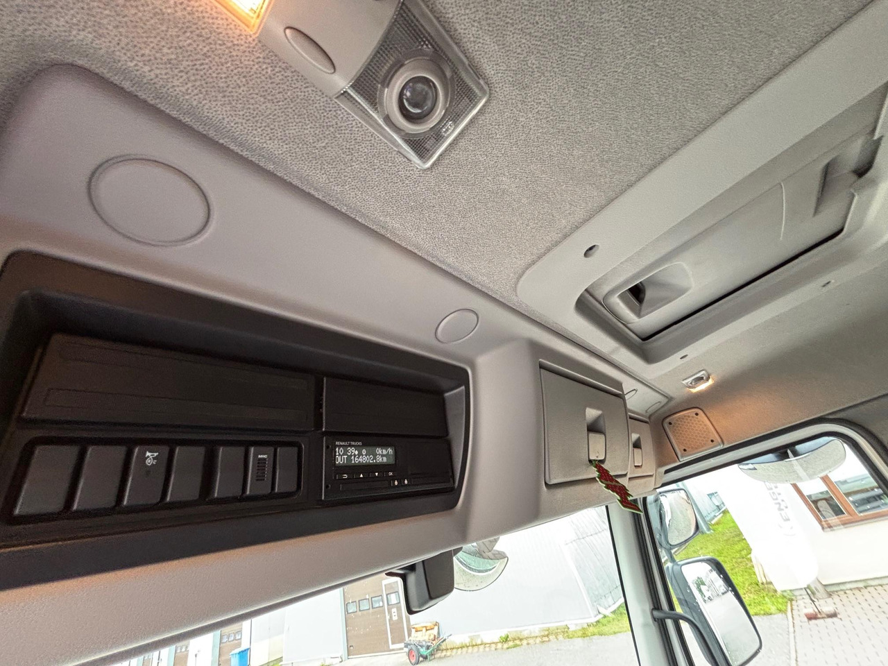 Camion fourgon RENAULT D WIDE 320: photos 15