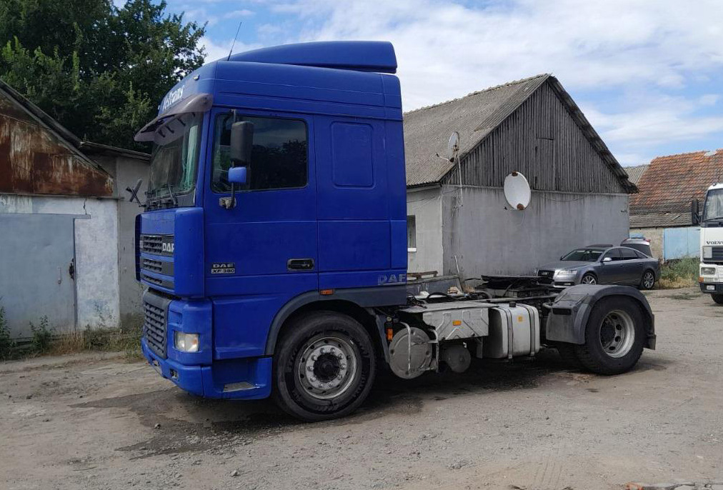 DAF XF 95.380 - Tracteur routier: photos 3 DAF XF 95.380 - Tracteur routier: photos 3