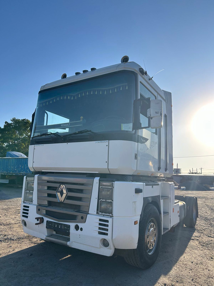 RENAULT Magnum 390 - Tracteur routier: photos 3 RENAULT Magnum 390 - Tracteur routier: photos 3