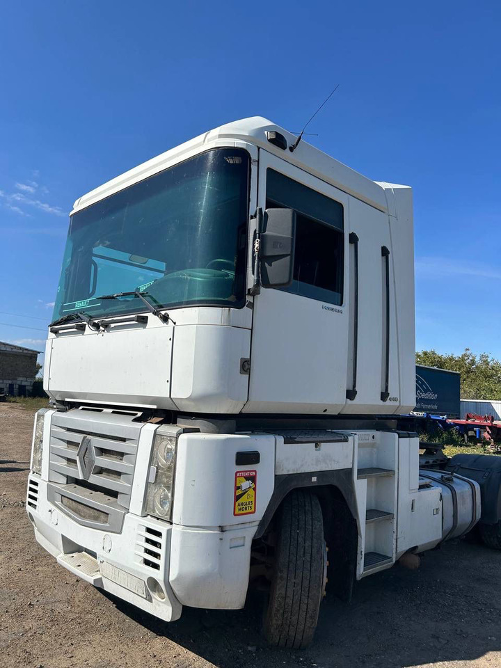 RENAULT Magnum 440 - Tracteur routier: photos 4 RENAULT Magnum 440 - Tracteur routier: photos 4