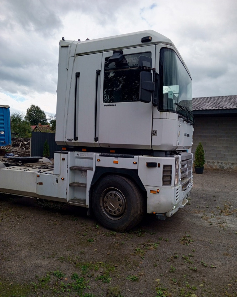RENAULT Magnum 440 - Tracteur routier: photos 1 RENAULT Magnum 440 - Tracteur routier: photos 1