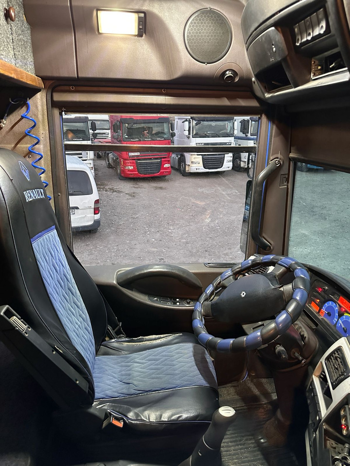 Tracteur routier RENAULT Magnum 440 | ID1646S: photos 9 Tracteur routier RENAULT Magnum 440 | ID1646S: photos 9