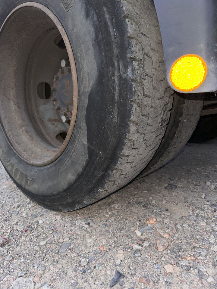 Tracteur routier RENAULT Magnum 440 | ID1646S: photos 16 Tracteur routier RENAULT Magnum 440 | ID1646S: photos 16