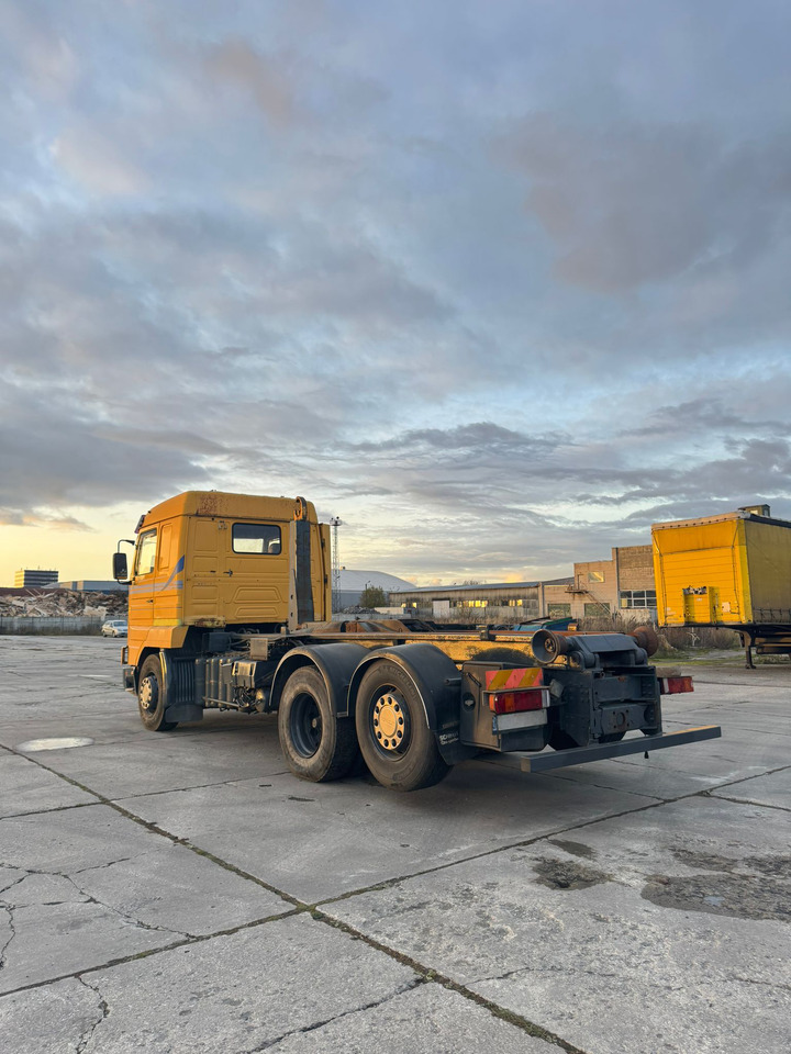 SCANIA 113M 380 - Tracteur routier: photos 5 SCANIA 113M 380 - Tracteur routier: photos 5