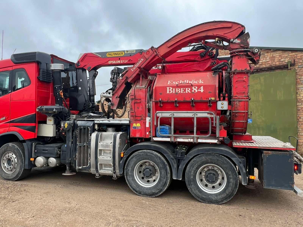 VOLVO FH16.550 - Broyeur de végétaux: photos 5 VOLVO FH16.550 - Broyeur de végétaux: photos 5