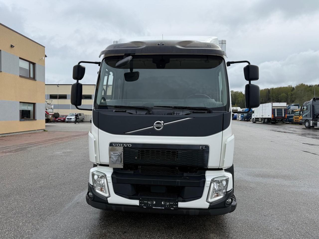 VOLVO FL250 - Camion fourgon: photos 3 VOLVO FL250 - Camion fourgon: photos 3