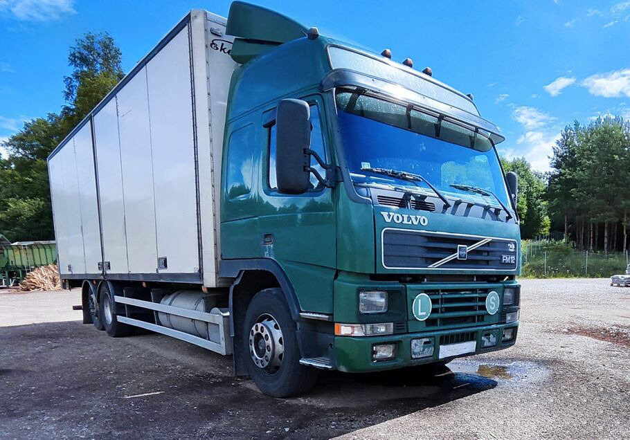 VOLVO FM12 - Camion fourgon: photos 1 VOLVO FM12 - Camion fourgon: photos 1