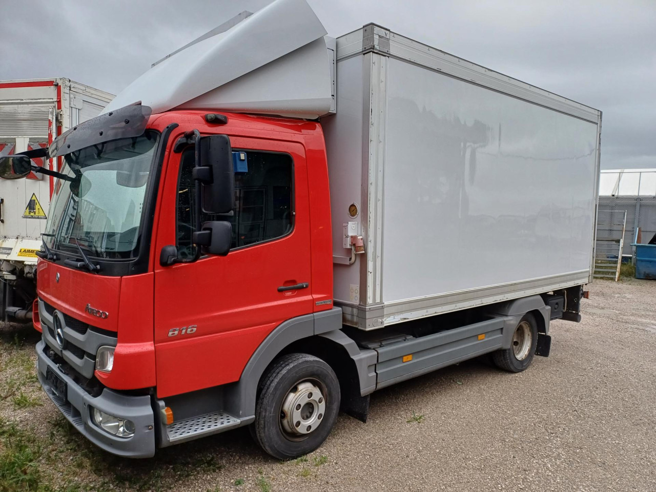 MERCEDES-BENZ 816 Euro5 AHK Luftfeder - Utilitaire frigorifique: photos 4 MERCEDES-BENZ 816 Euro5 AHK Luftfeder - Utilitaire frigorifique: photos 4