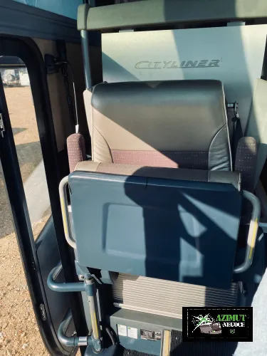 NEOPLAN - Autocar: photos 4 NEOPLAN - Autocar: photos 4