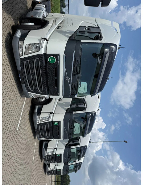 Volvo FH 13.420 FH420 XL cab / 4 units available - Tracteur routier: photos 1 Volvo FH 13.420 FH420 XL cab / 4 units available - Tracteur routier: photos 1
