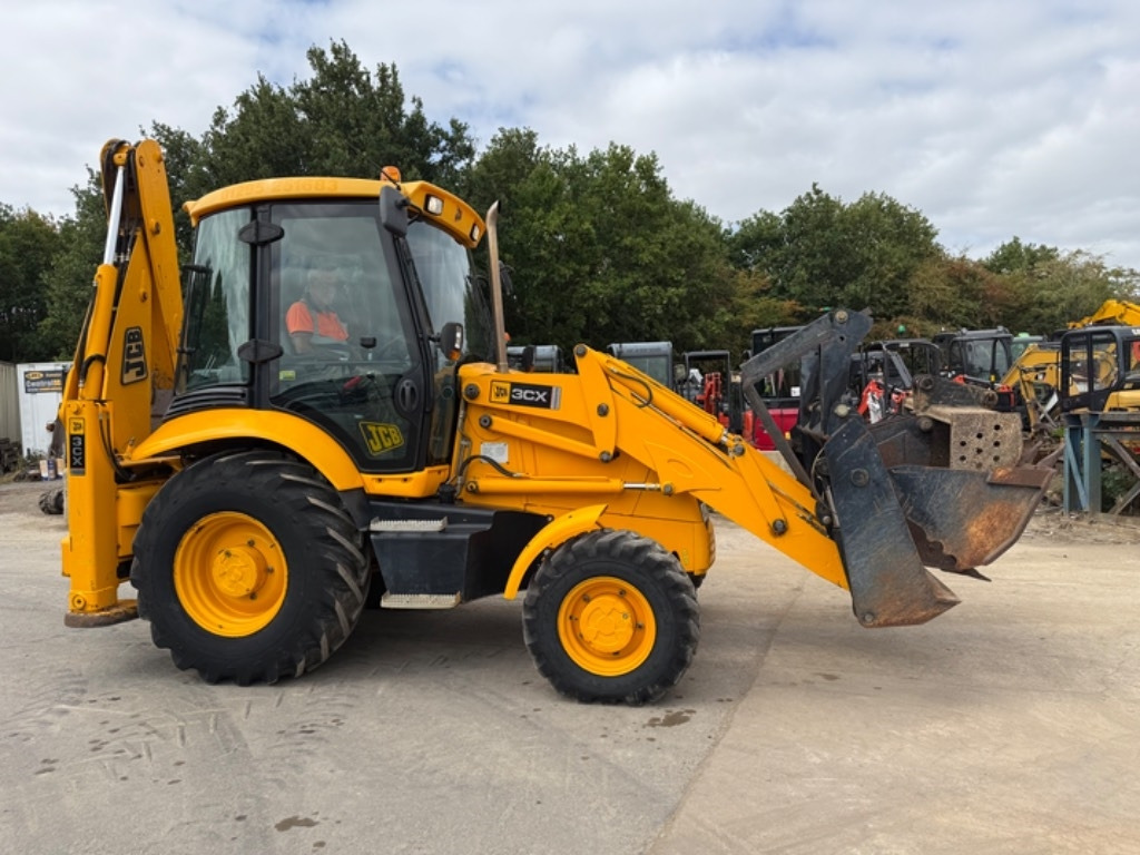 JCB 3 CX - Tractopelle: photos 2 JCB 3 CX - Tractopelle: photos 2