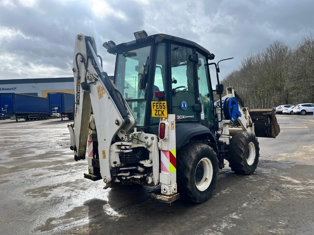 JCB 3CX Compact - Tractopelle: photos 3 JCB 3CX Compact - Tractopelle: photos 3