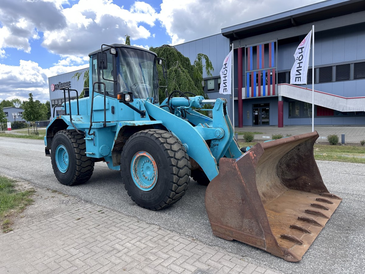 FIAT-HITACHI W 170 Cummins 6 Cyl. Turbo Deutsche Maschine ! - Chargeuse sur pneus: photos 2 FIAT-HITACHI W 170 Cummins 6 Cyl. Turbo Deutsche Maschine ! - Chargeuse sur pneus: photos 2