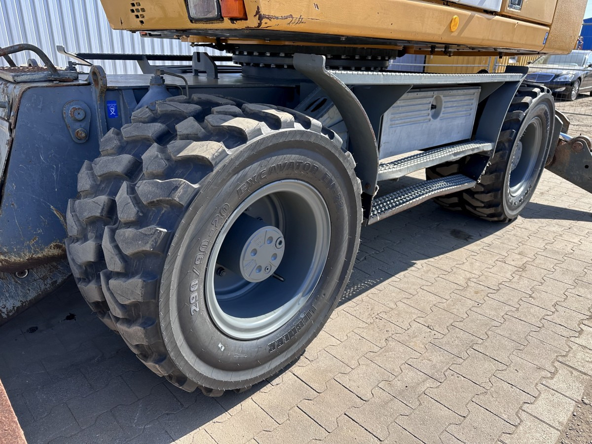 LIEBHERR A 314 All hydr. lines SW 33- 30 Km/h en crédit-bail LIEBHERR A 314 All hydr. lines SW 33- 30 Km/h: photos 33