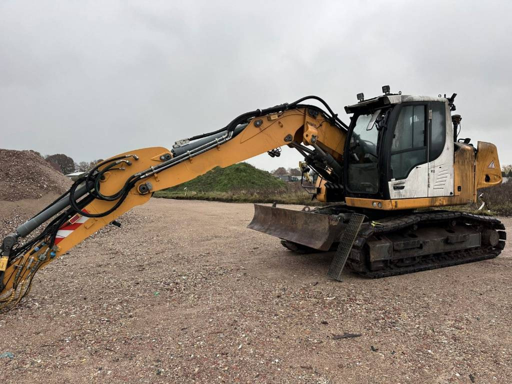 Pelle sur chenille Liebherr 914 Compact for parts breaking dismantling: photos 7