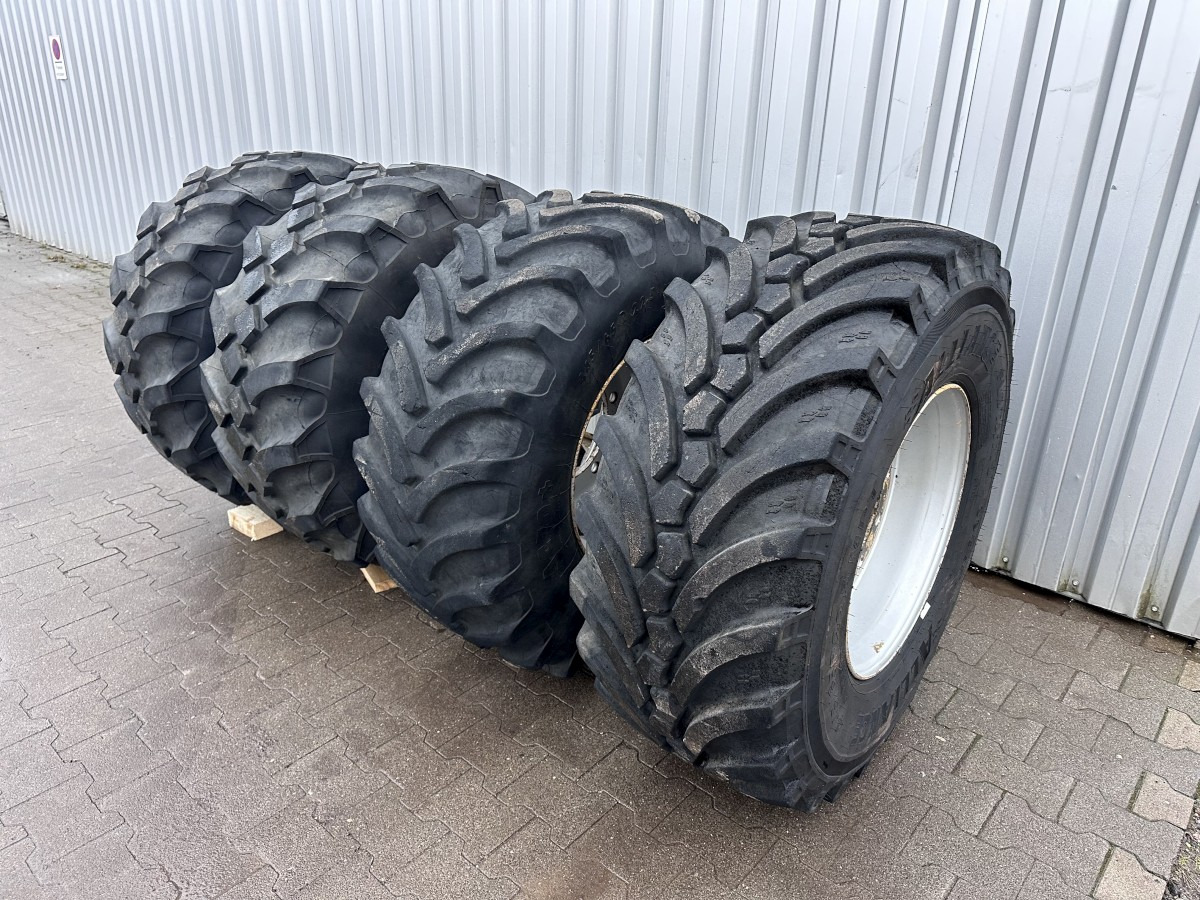 MITAS 445 / 65 R 22.5 Kompletträder - Complet tires - Pneu pour Pelle sur pneus: photos 1 MITAS 445 / 65 R 22.5 Kompletträder - Complet tires - Pneu pour Pelle sur pneus: photos 1