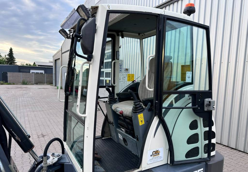 Mini pelle Terex TC 35 mit 3 Löffel: photos 8 Mini pelle Terex TC 35 mit 3 Löffel: photos 8