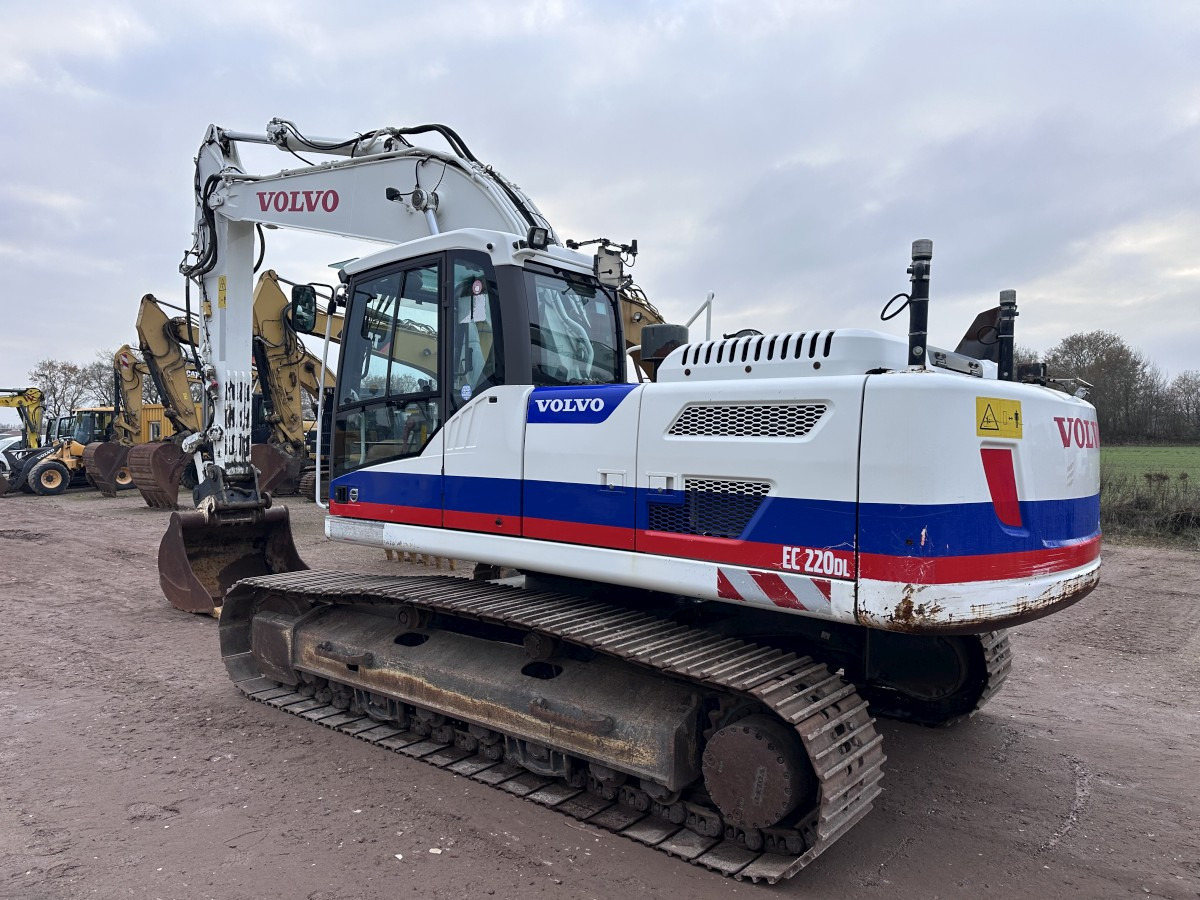 VOLVO EC 220 DL German machine! - Pelle sur chenille: photos 5 VOLVO EC 220 DL German machine! - Pelle sur chenille: photos 5