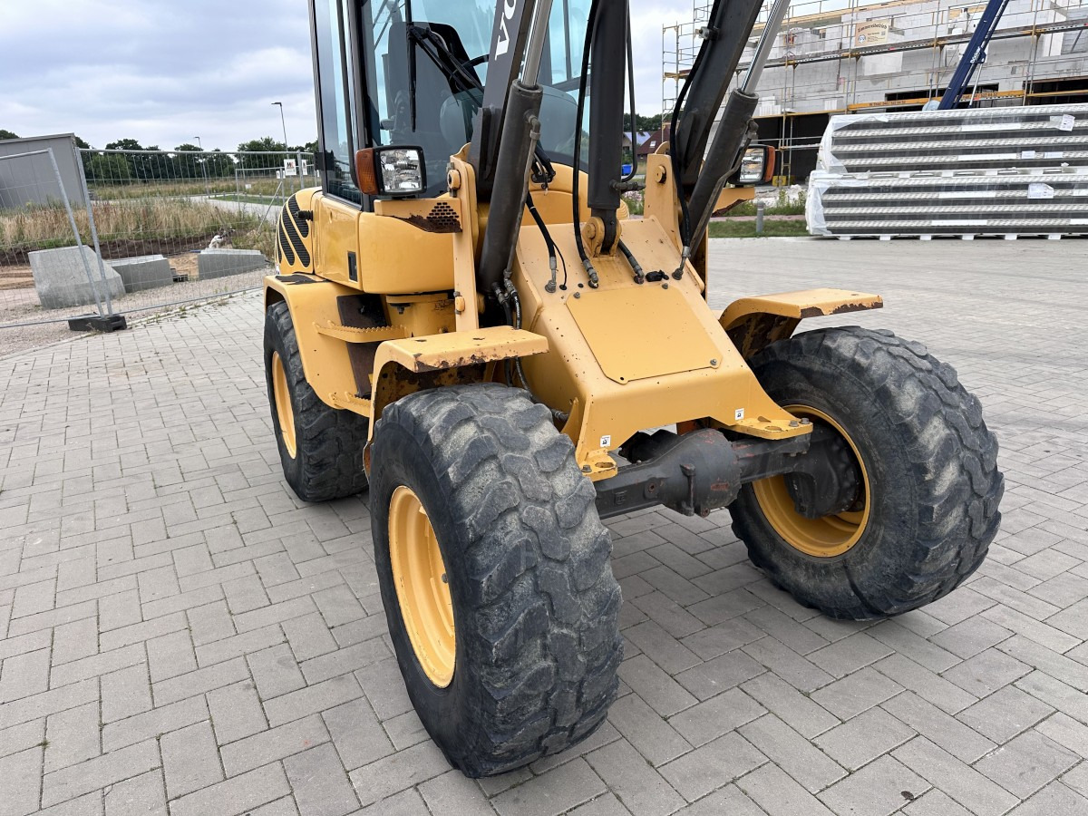 Chargeuse sur pneus VOLVO L 30 B PRO 3er Kreis Klappschaufel+Palettengabel: photos 38
