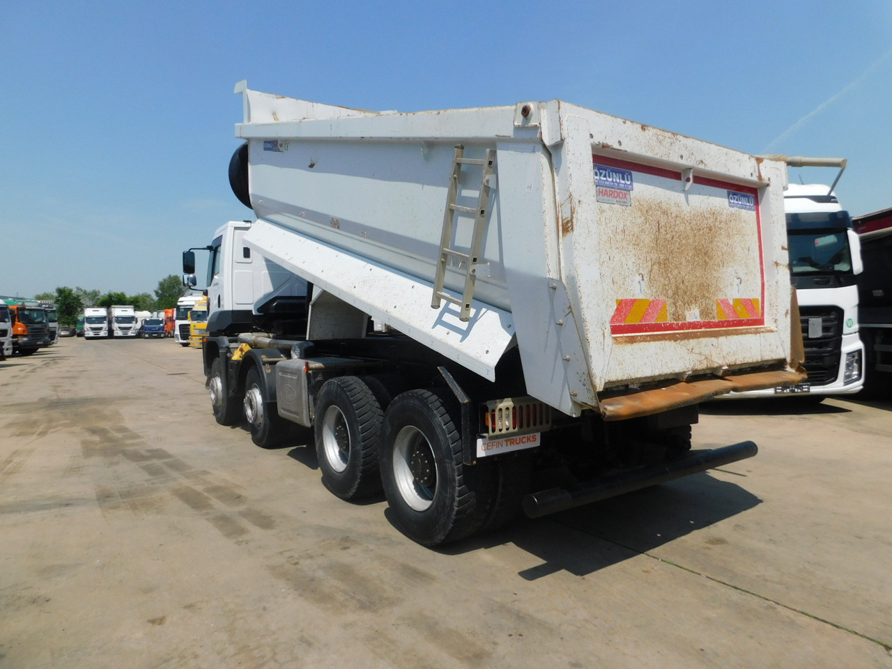 Ford 4142d 8x4 dcab e6 16s2230 ecotorq - Camion benne: photos 4 Ford 4142d 8x4 dcab e6 16s2230 ecotorq - Camion benne: photos 4