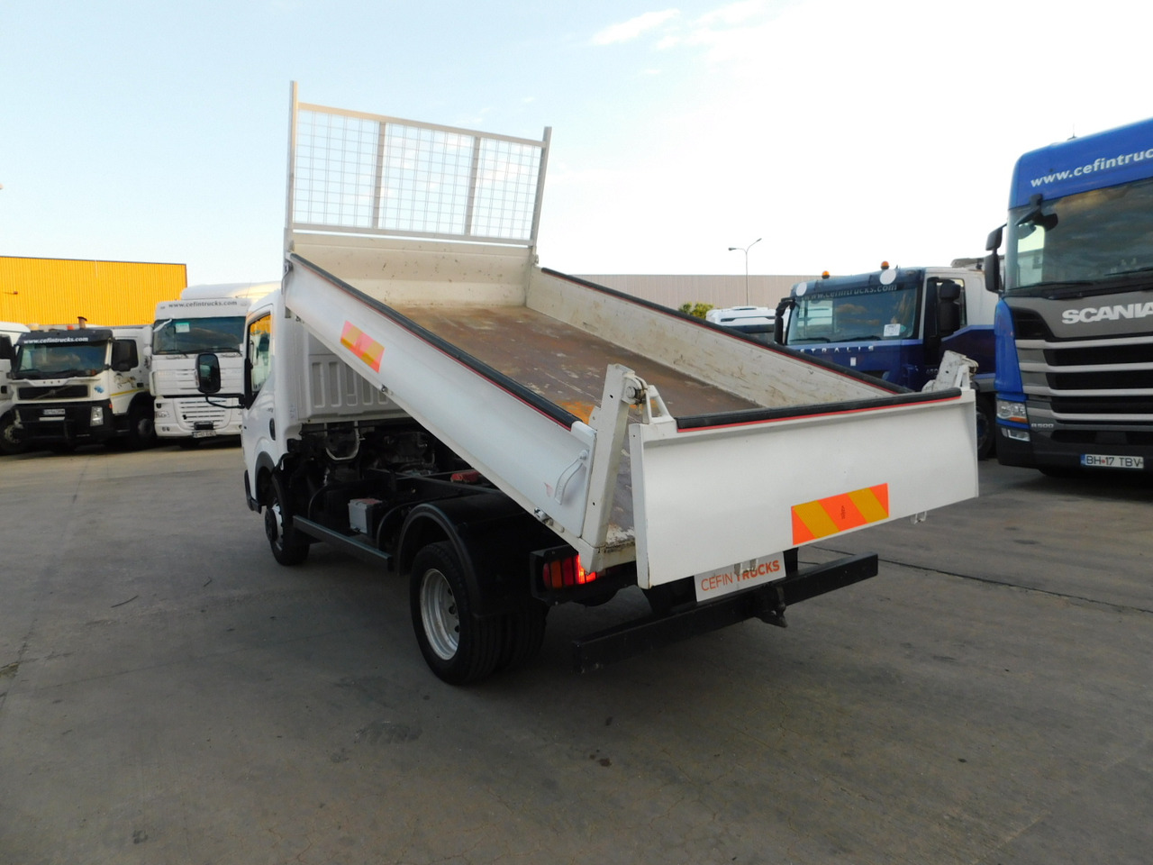 Renault Maxity - Camion benne: photos 4 Renault Maxity - Camion benne: photos 4