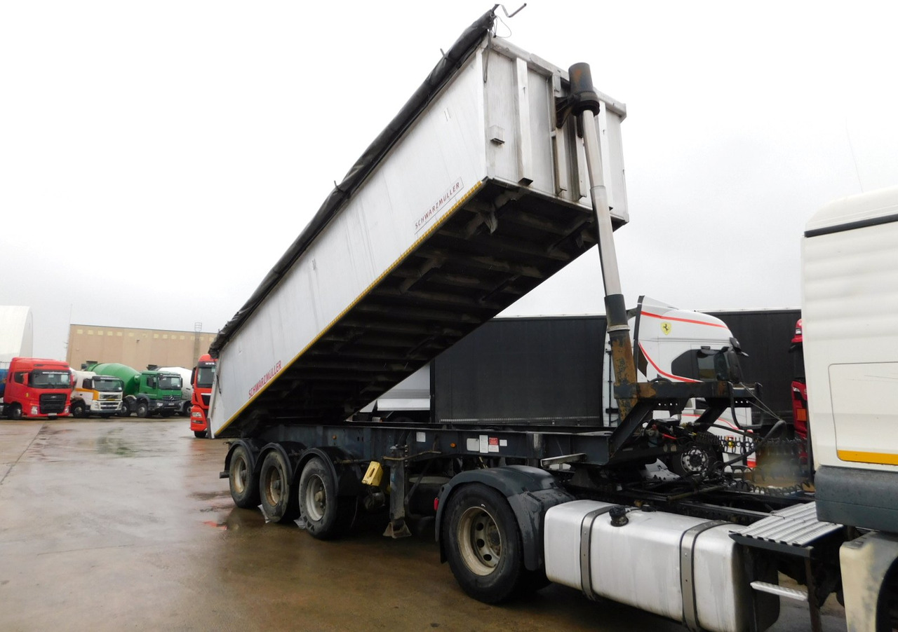 Schwarzmuller 3a almkshe - Semi-remorque benne: photos 2 Schwarzmuller 3a almkshe - Semi-remorque benne: photos 2