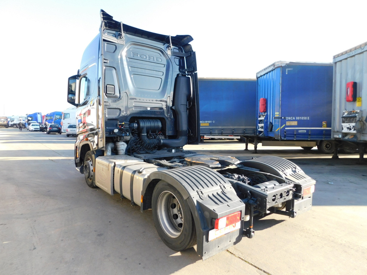 Ford F max ll 4x2 scab e6 eco 16spdamt ecotorq - Tracteur routier: photos 4 Ford F max ll 4x2 scab e6 eco 16spdamt ecotorq - Tracteur routier: photos 4
