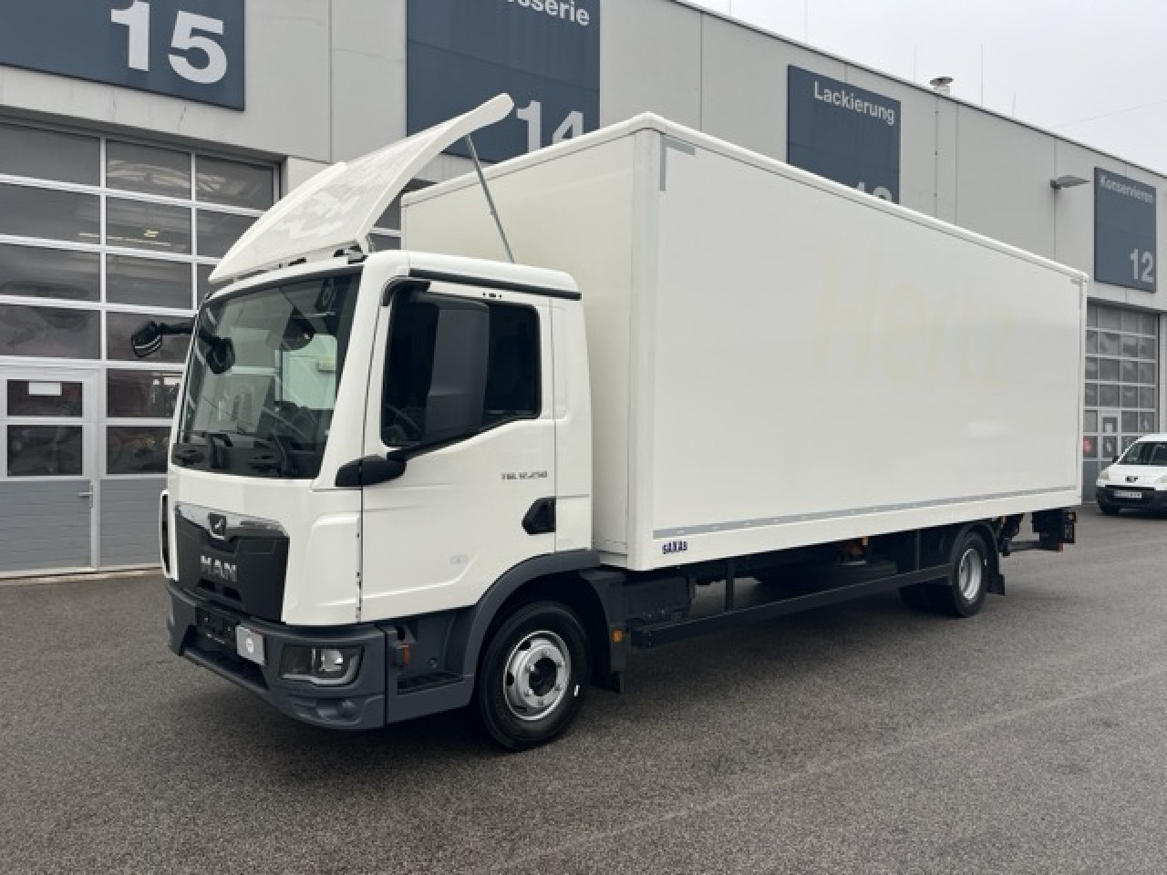 MAN TGL 12.250 4x2 BL CH Euro6 Klima AHK Luftfeder ZV - Camion fourgon: photos 1 MAN TGL 12.250 4x2 BL CH Euro6 Klima AHK Luftfeder ZV - Camion fourgon: photos 1