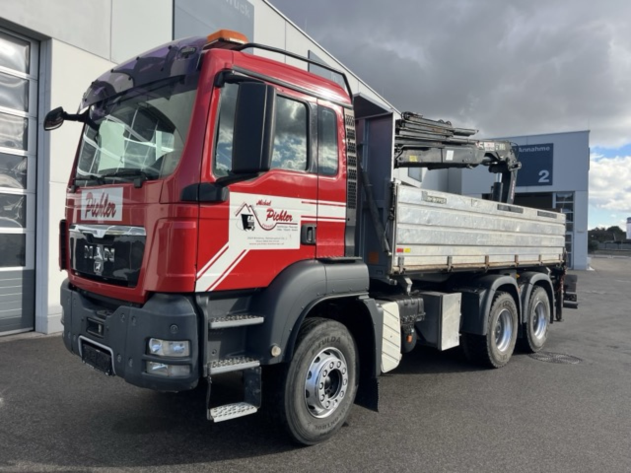 MAN TGS 33.440 6x4 BB mit Heckkran HIAB 166ES-4 Euro5 - Camion benne, Camion grue: photos 1 MAN TGS 33.440 6x4 BB mit Heckkran HIAB 166ES-4 Euro5 - Camion benne, Camion grue: photos 1