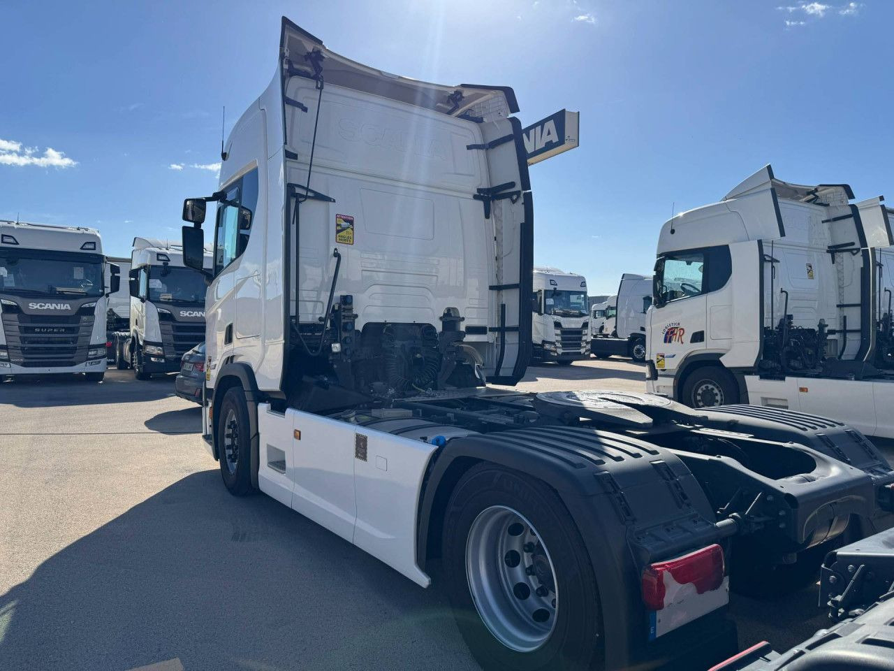 Scania R 460 - Tracteur routier: photos 4 Scania R 460 - Tracteur routier: photos 4