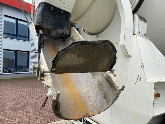 10/5/F/ZA-1800 KARRENA Betonmischer ca. 10m³ 10/5/F/ZA-1800 KARRENA Betonmischer ca. 10m³, Liftachse - Semi-remorque malaxeur: photos 3 10/5/F/ZA-1800 KARRENA Betonmischer ca. 10m³ 10/5/F/ZA-1800 KARRENA Betonmischer ca. 10m³, Liftachse - Semi-remorque malaxeur: photos 3