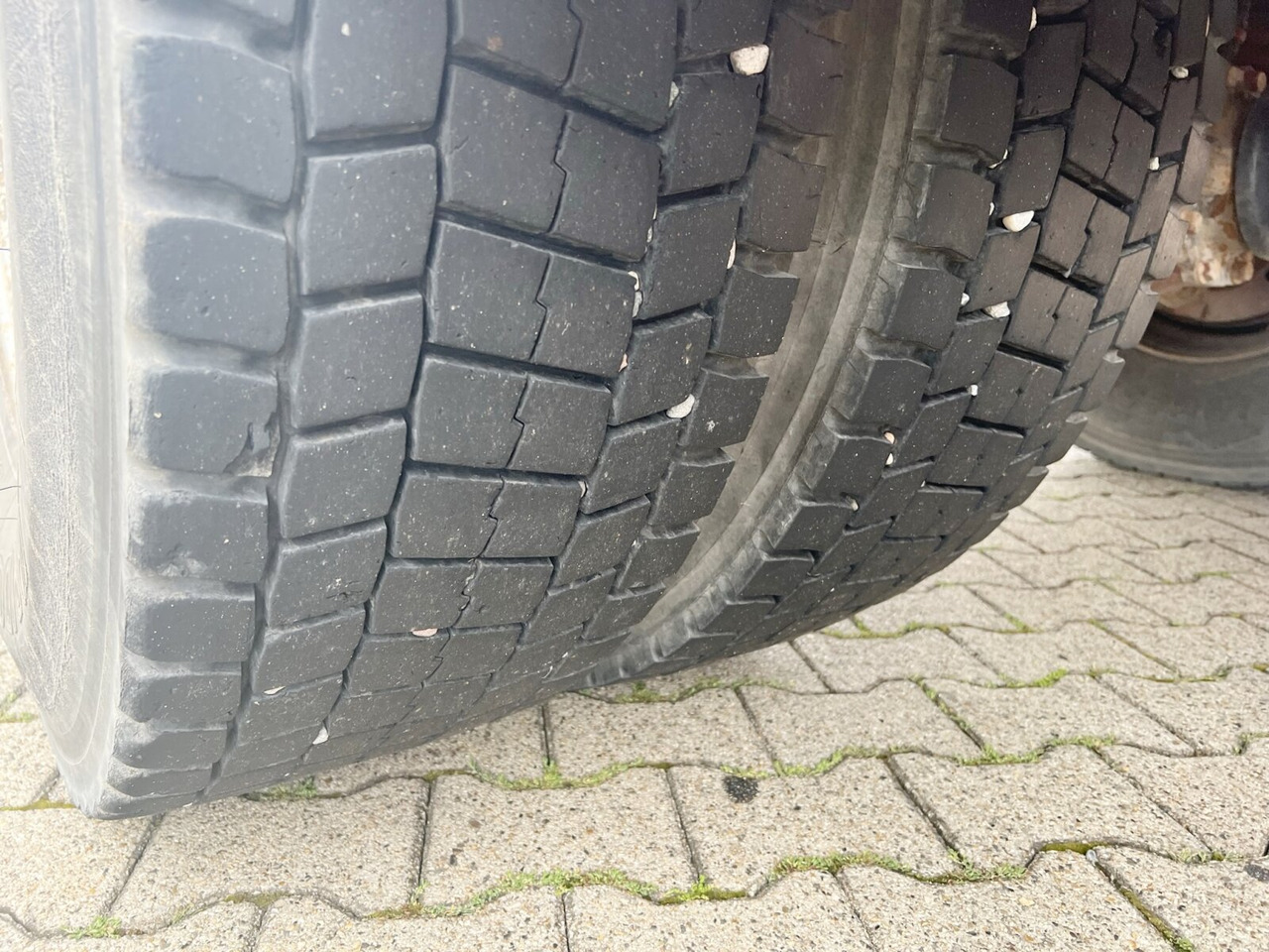 190 AD 35 4x2 190 AD 35 4x2 - Châssis cabine: photos 5 190 AD 35 4x2 190 AD 35 4x2 - Châssis cabine: photos 5