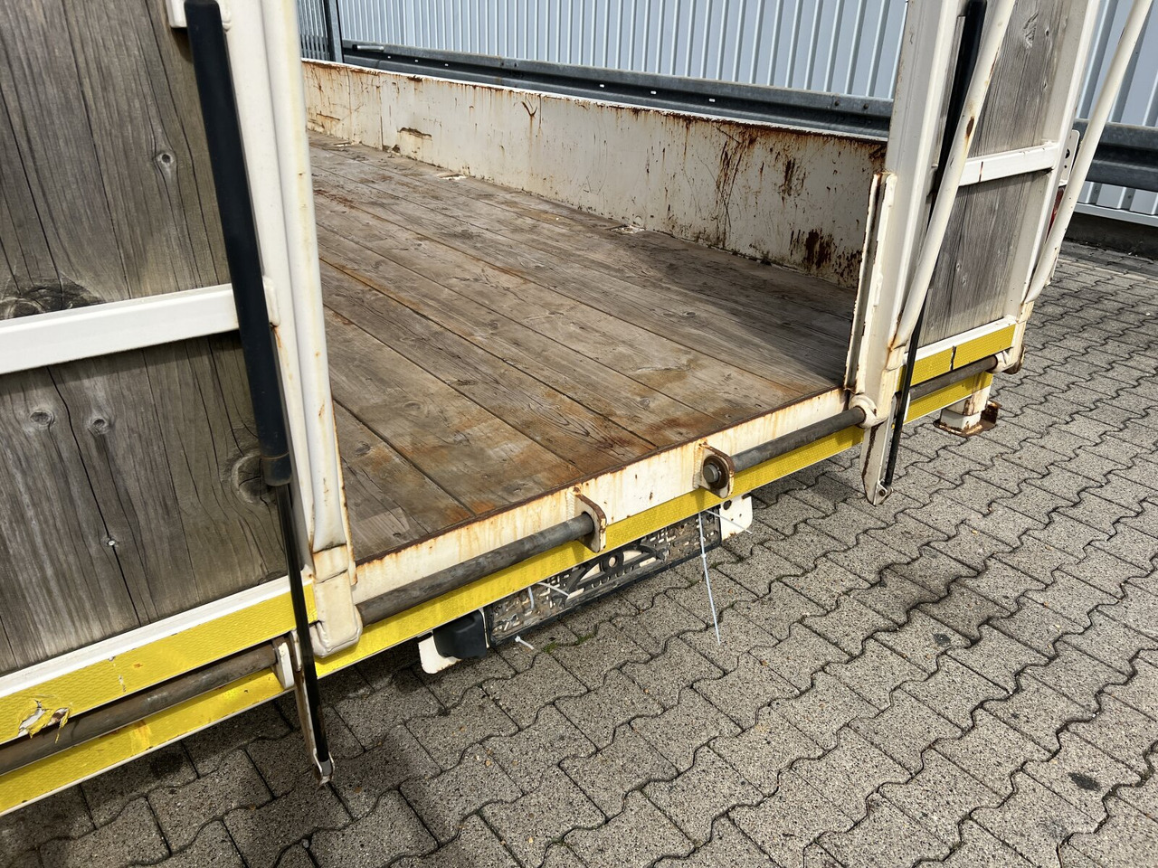 552/6900 552/6900 - Remorque porte-engin surbaissée: photos 4 552/6900 552/6900 - Remorque porte-engin surbaissée: photos 4