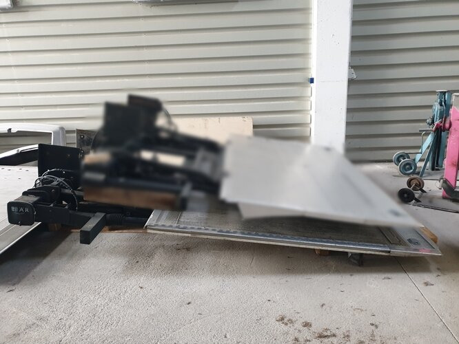 Baer Cargolift Ladebordwand Baer Cargolift Ladebordwand 2t BÄR Typ BC2000S4 - Hayon élévateur: photos 4 Baer Cargolift Ladebordwand Baer Cargolift Ladebordwand 2t BÄR Typ BC2000S4 - Hayon élévateur: photos 4