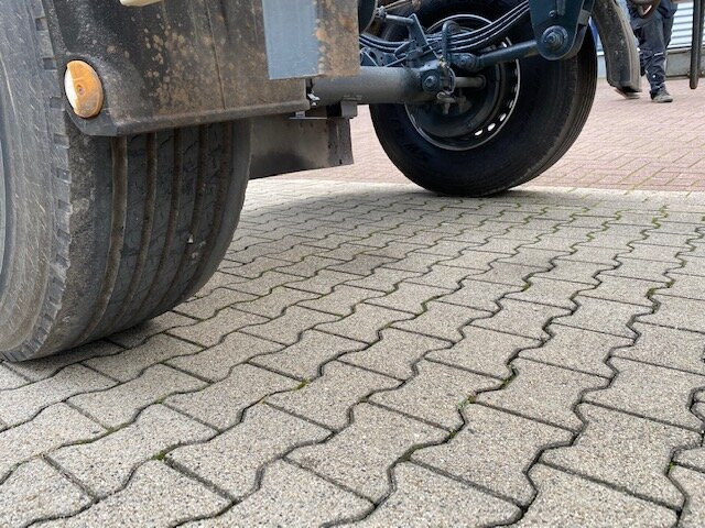 CA 18 H CA 18 H Abrollanhänger - Remorque ampliroll/ Multibenne: photos 2 CA 18 H CA 18 H Abrollanhänger - Remorque ampliroll/ Multibenne: photos 2