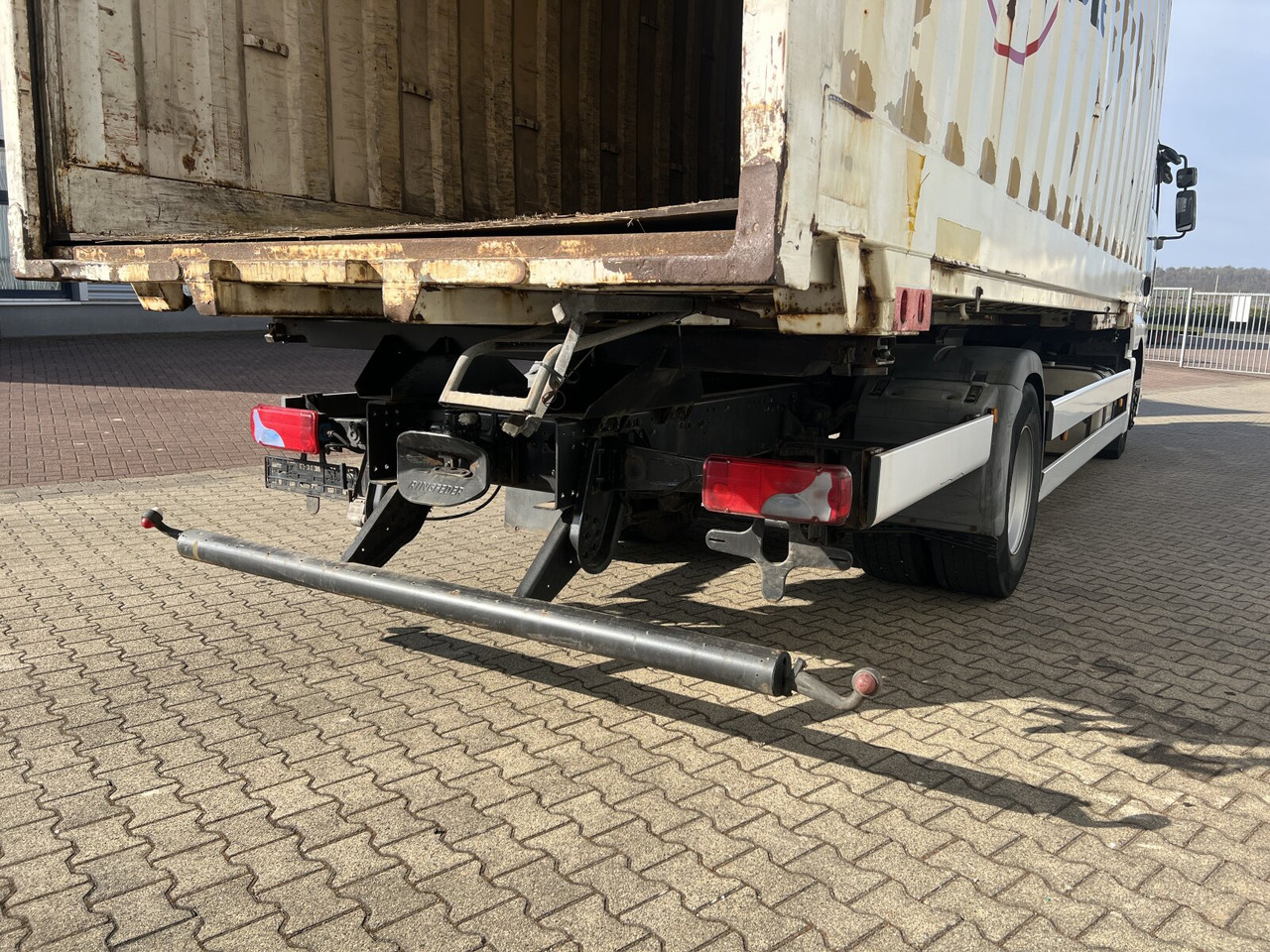 Camion MAN TGA 18.350 4x2 LL TGA 18.350 4x2 LL, Fahrschulausstattung: photos 5